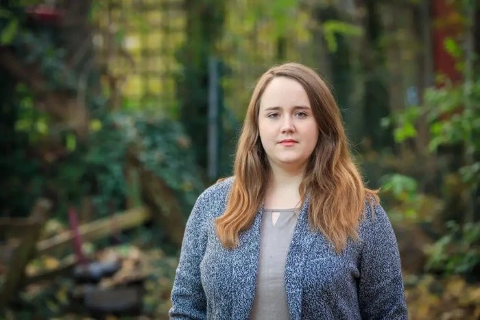 DuezenTekkal's tweet photo. Ich möchte mal ganz viel Liebe da lassen für @Ricarda_Lang 💚 Jeder, der diese Frau persönlich kennt, weiß was für Riesenherz dieser Mensch hat, eine Vollblut Politikerin ohne jemals dabei unfair gespielt zu haben. Dafür wird Ricarda auch parteiübergreifend geschätzt. Wann ist es passiert, dass wir Empathie und Menschlichkeit bestrafen? Meine volle Solidarität, auch zu diesem konsequenten Schritt.