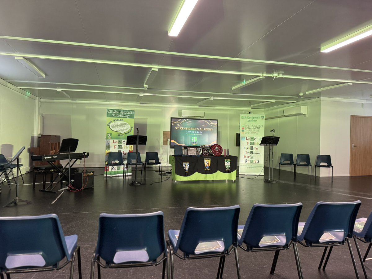 Not long home from the schools Awards Night. It was a great evening highlighting all the amazing achievements and talents of our young people <a href="/StKentAc/">St Kentigern's Academy</a>  #stkentsway #awardsnight