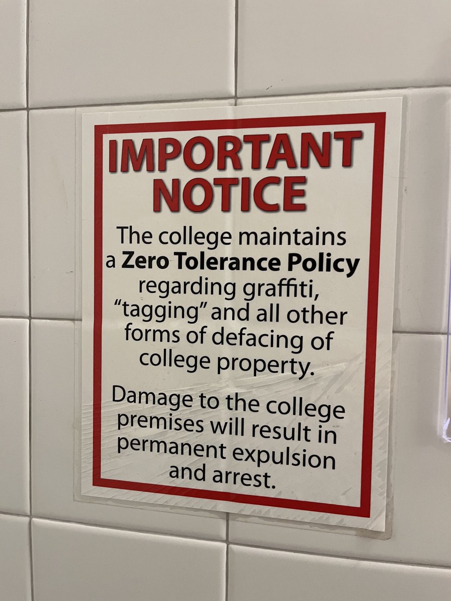 cccloc_talk's tweet photo. So adjuncts @ChiCityColleges can get physically assaulted on campus, threatened with a possible gun violence, &amp; suffer racial epithets in their own classroom, &amp; offending students go back to class. But tagging = expulsion?
Protect adjuncts like you protect bathroom walls! https://t.co/DhRhc3Me13