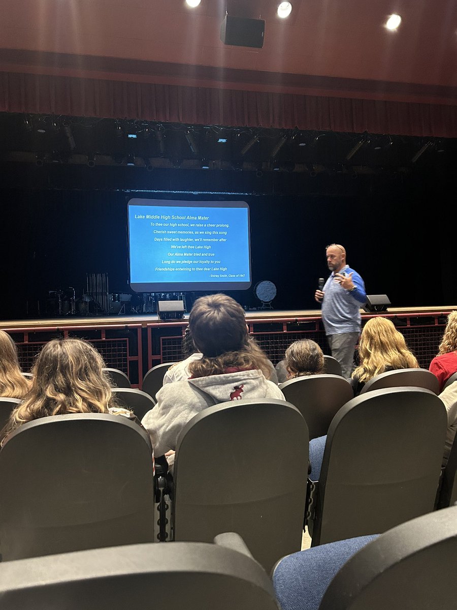 HanceLori's tweet photo. Lake Associate Principle Mr. Lippe @SJL50 talked to our 9th graders during Freshman Advisory. Great guidance for these young high school students. 
The one thing you can control is your attitude, be yourself, stop digging(IYKYK) #greatatlake https://t.co/I8tftVy0X5