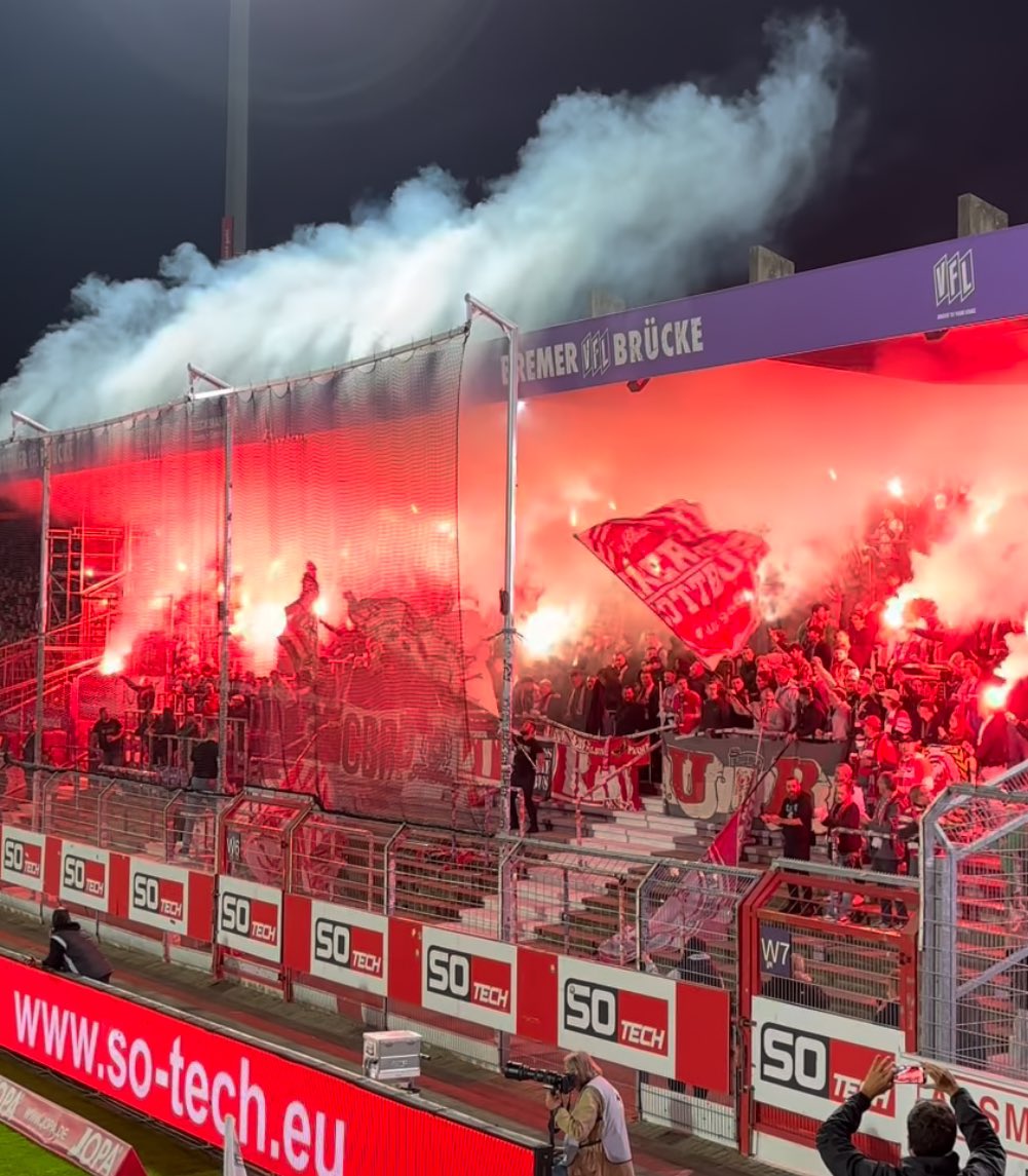 ToIgaFCB's tweet image. Dienstag Abend, 3. Liga, 5 einhalb Stunden auswärts.

Das bekommen manchen Double Sieger, Samstag 15:30, bei 3 Stunden fahrt nicht hin.