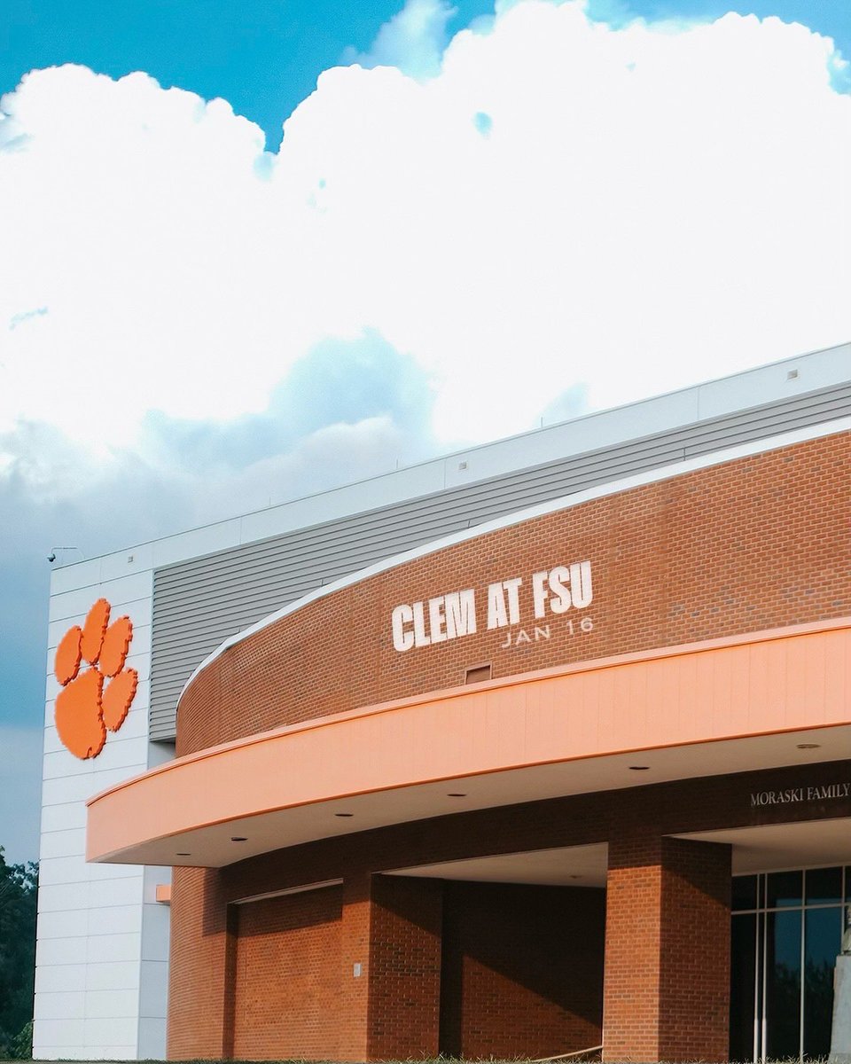 ClemsonWBB's tweet photo. Tigers in ACCtion soon 🔜 👀 https://t.co/ijf9X54ThJ