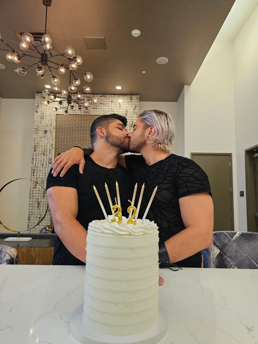 Haven't been on here much and sad to be so absent. But here's a cute Pic of my man's b-day last weekend!