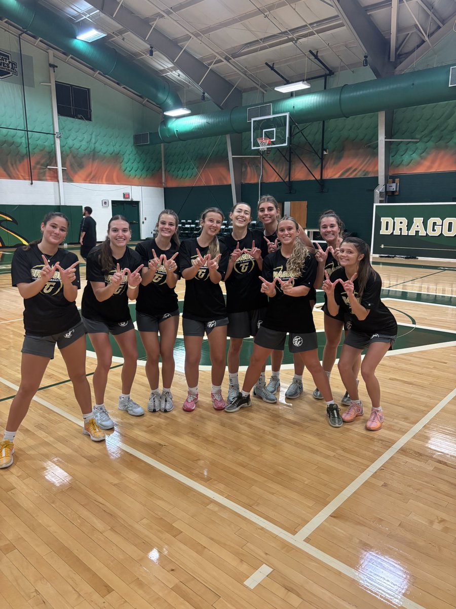 TiffinUWBB tweet media