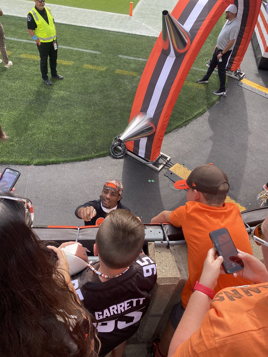 ASlusher22's tweet photo. I took my son to his first ever NFL game. He was hoping to get some autographs but to my surprise not many players came over to the kids. Which was very disappointing to him. The performance was also disappointing! It’s hard being a @Browns fan! We deserve better. DW🗑️ https://t.co/gAYOdFdamI
