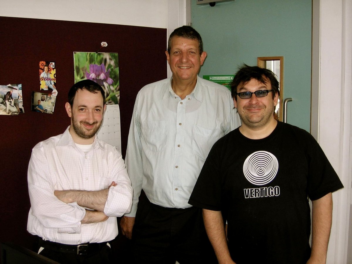 Belated farewell to Chris Serle.

Around twenty something years ago, me and my good friend, Ashley Blaker got Chris in the studio to narrate our very funny radio comedy sketch show pilot that sadly never saw the light of day.  To coin a phrase, 'That's life.'

R.I.P.