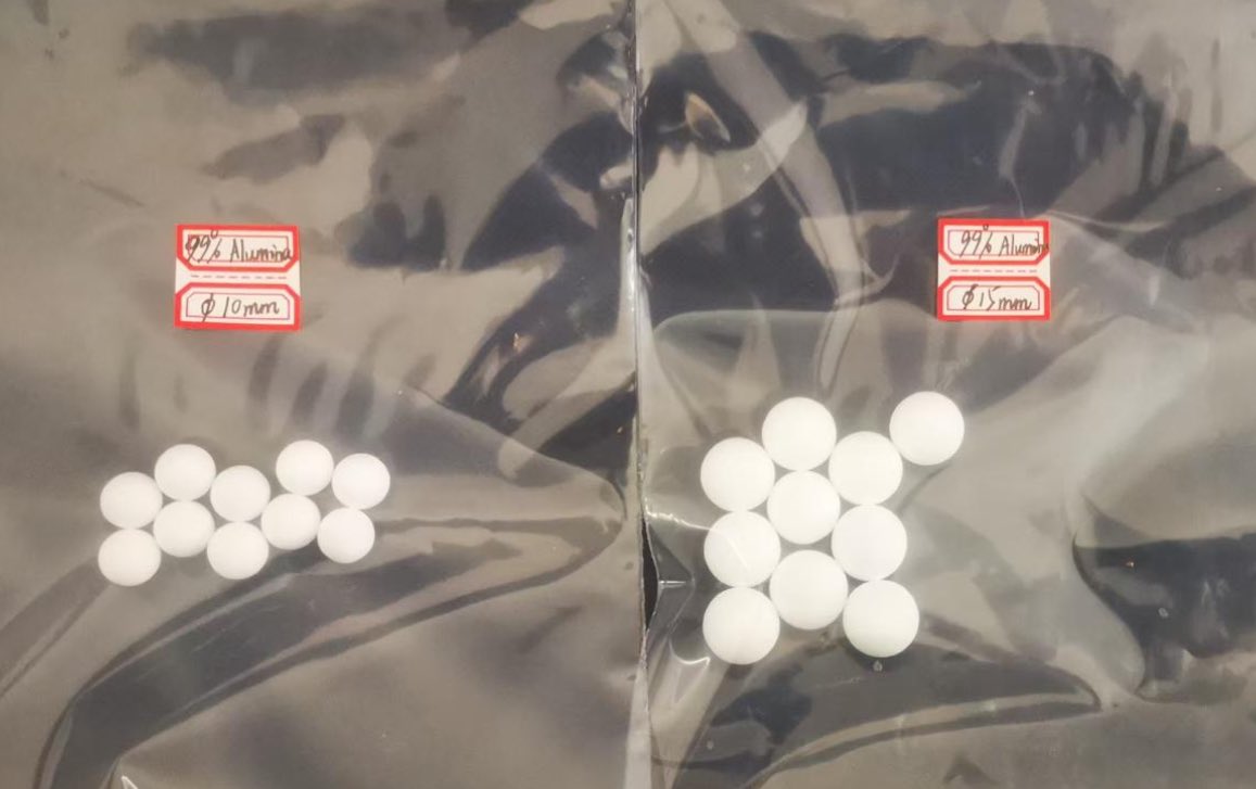 Çin’li bir firma tarafımıza bir avuç kadar numuneyi UPS kargo ile CIF yani tüm masrafları gönderici üstlenerek gönderdi, ürünün maddi değeri 1 Usd , bu numuneyi alabilmek için Vergiler, Ardiye vs 17.000 TL yani 500 USD isteniyor .
Yuh yani ne diyeyim Yuh artık.
#omerbolatTR