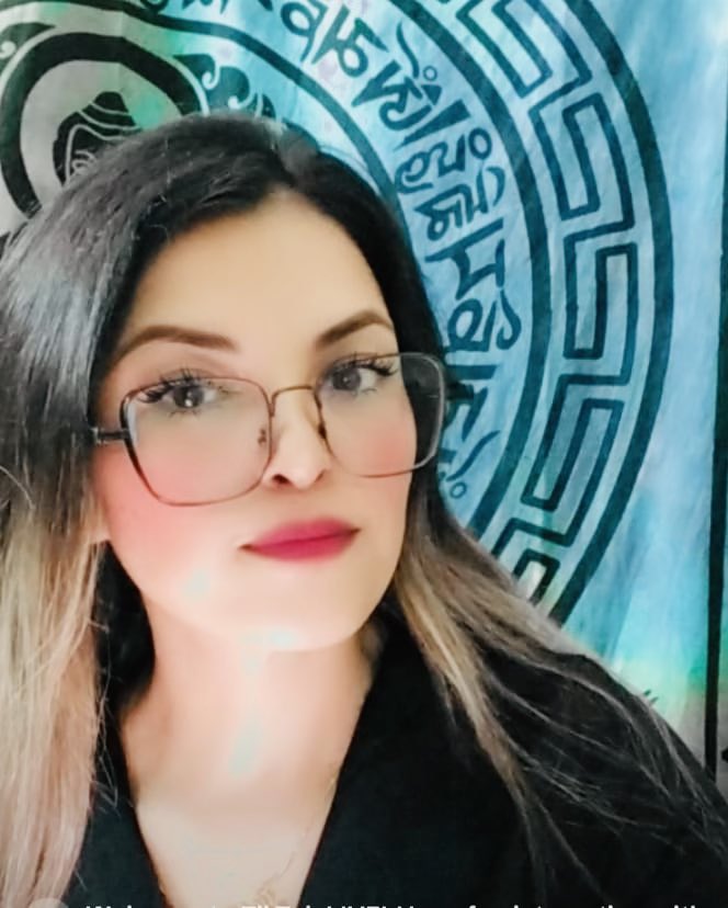 “आकाशलाई छुनु सफलता होइन ! सफलता त हातले आकाश छुदा, खुट्टाले भुई नछाड्नु हो।”😊