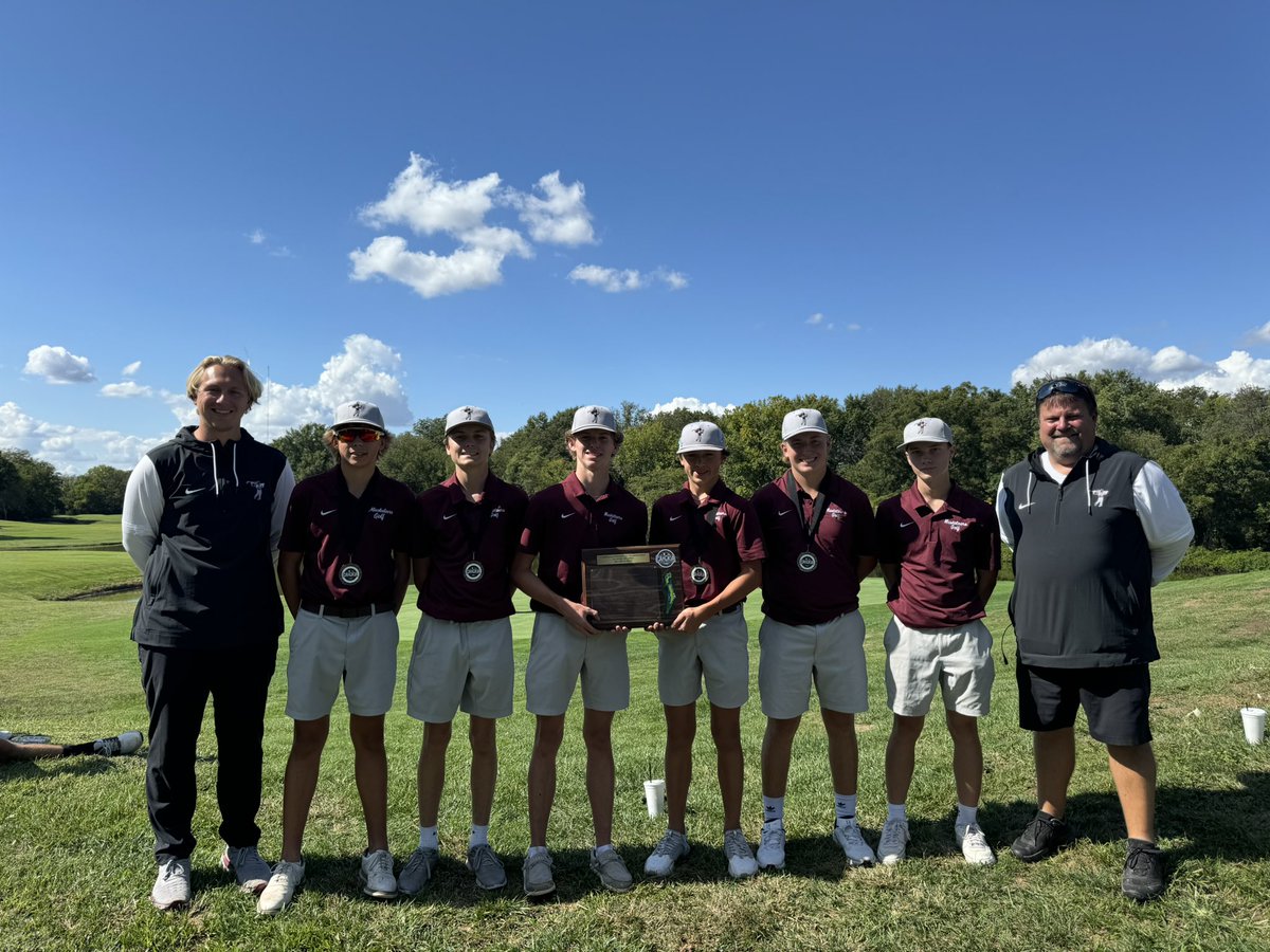 MusketeerGolf's tweet photo. Got an opportunity and took it!

The Musketeer Boys are Cahokia Conference Illinois Divsion Champions! 🏆 

We’ll see everyone at the homecoming parade this evening with our new hardware!

#ToneSet https://t.co/Zw8qj5yruv