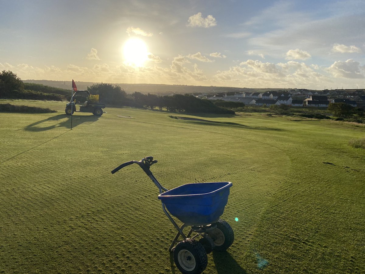 rae_stinker82's tweet photo. Long shift the past few days getting greens aeration finalised before winter, weather not been on our side, but Volunteers and staff have been outstanding, along with my 9 yr old ⛳️🤣 https://t.co/TdyhEorhiM