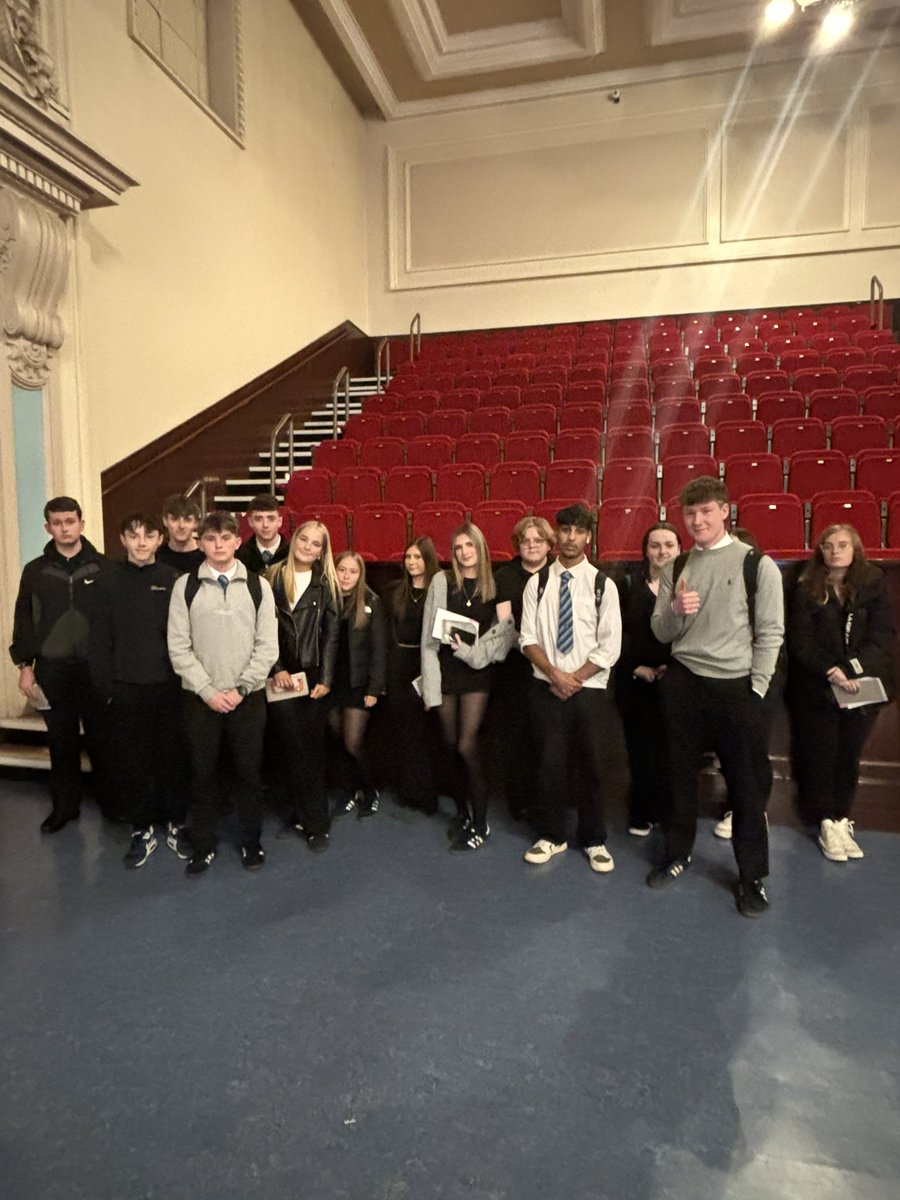 Fantastic day at the Social Inequality Conference. Thanks very much <a href="/HSofDundee/">HighSchoolofDundee</a> 
 for organising - our pupils really enjoyed listening to the captivating speakers and it has already helped a lot for their upcoming assignments!