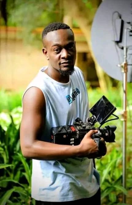 Arnodi 🎬 (@arnoldgoodlife) on Twitter photo Naye mwe mukimanyi Twasoma University eeehhhh 🤔...... Education is not the key tebatubusa😕 kati ndi ku bala nkubwa nenkisusa 😩 eyayina okuvuga enyonyi Kati mafuta gayo genusa 😪 <a href="/THESUNOFNAJJUMA/">Jim Nola MC Abedunego</a> #Baalya. Naye mwe mukimanyi Twasoma University eeehhhh 🤔...... Education is not the key tebatubusa😕 kati ndi ku bala nkubwa nenkisusa 😩 eyayina okuvuga enyonyi Kati mafuta gayo genusa 😪 <a href="/THESUNOFNAJJUMA/">Jim Nola MC Abedunego</a> #Baalya.