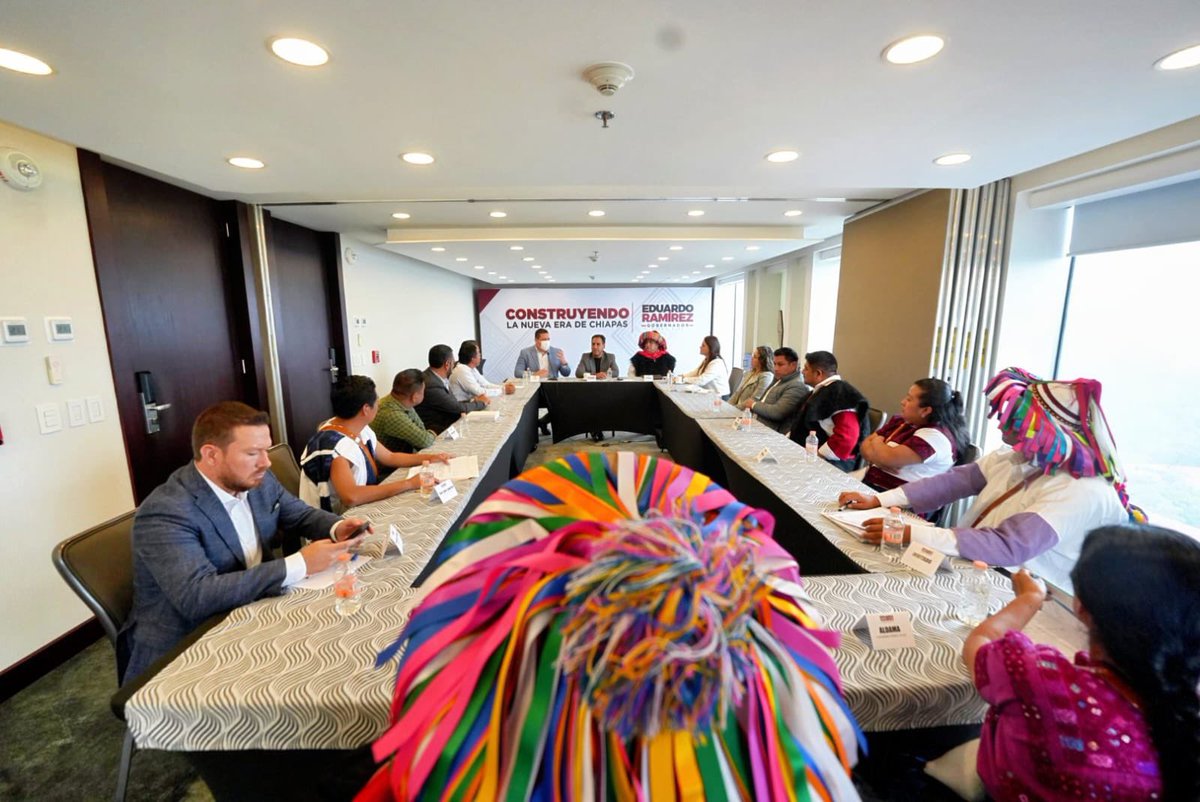 rubenzuarth's tweet photo. Juntos a las y los Alcaldes y Diputad@s Locales de nuestro partido, sostuvimos una reunión con el Gobernador @ramirezlalo_ a quien le agradecemos su apertura para fortalecer un diálogo honesto y constructivo y escuchar a todas las voces para fortalecer la democracia. https://t.co/9KPww0kODA