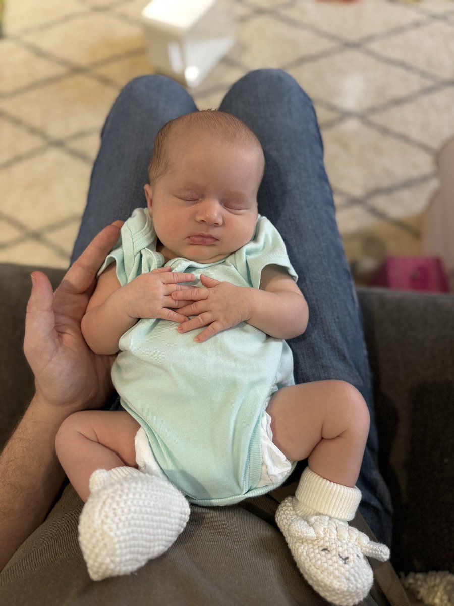 September has been a busy month!

Presented at the <a href="/TSAPhysicians/">TSAPhysicians</a> conference!
Met my new niece Aubrey 🥹
Turned 30 🫣
Submitted residency applications ✅

4th year is treating me very well so far!