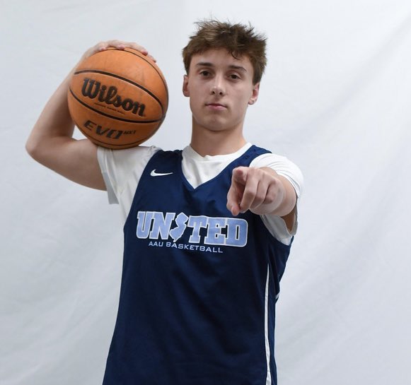 will_louis0's tweet photo. Still available NJ 2025’s 👀

Luke Kennevan, Camden Catholic
Positional size, guards 1-3 🏀

Brandon Russell, Archbishop Ryan (PA)
Big guard, Scholarship 🔒 

Luke Kreitz, Ridge
Elite shooter, 3.7 GPA 📚

Brian Tassey, Freehold Boro
6’5 with tons of upside 🚀 https://t.co/fmMs6NUgDZ