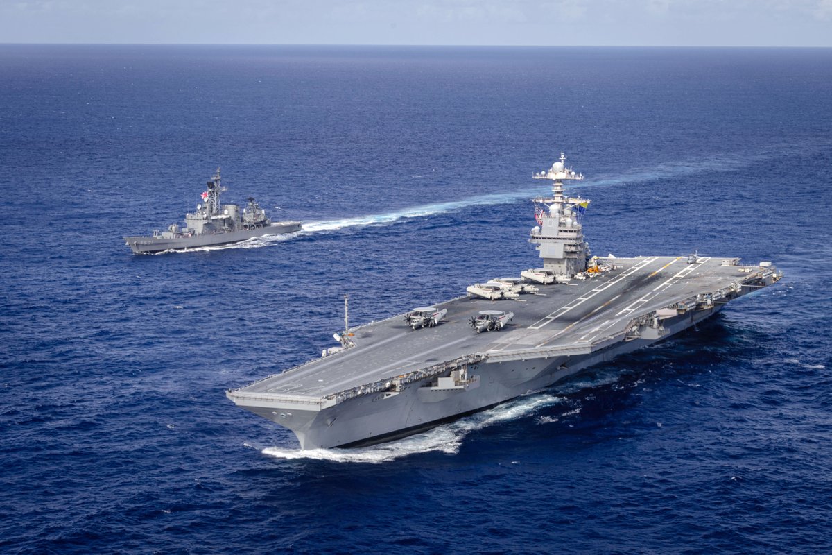 USNavy's tweet photo. #USNavyPhotosoftheDay:
1️⃣ #USNavy Eagle Defender training @US5thFleet
2️⃣ #PacificPartnership radiology training in Kosrae, Micronesia @INDOPACOM
3️⃣ @CVN78_GRFord carrier quals w/#HSC9 & #VAW120 and 4️⃣ underway ops w/ @jmsdf_pao_eng in Atlantic Ocean
👉 https://t.co/aZddB6hxYf https://t.co/B5clbSiUTQ