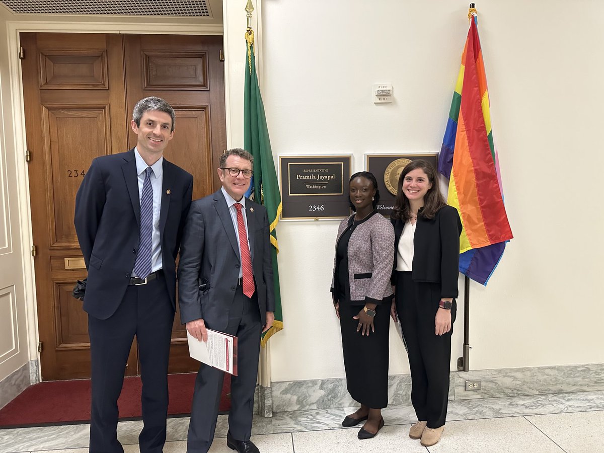 Thank you ⁦<a href="/RepJayapal/">Rep. Pramila Jayapal</a>⁩ continued support of an H funding. Great to visit Chapel Hill with my colleagues ⁦<a href="/ASH_hematology/">ASH</a>⁩ #fight4hematology #ConquerSCD