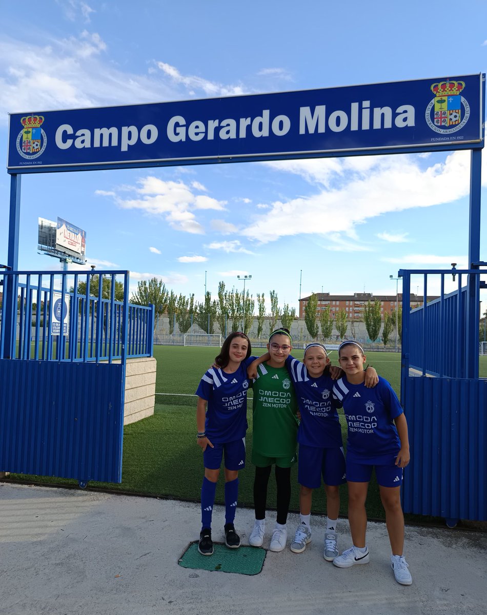 SanGregorioCD's tweet photo. 🔴 𝗦𝗘𝗟𝗘𝗖𝗖𝗜𝗢𝗡 𝗔𝗥𝗔𝗚𝗢𝗡𝗘𝗦𝗔 🔴

Nuestras jugadoras Martina Adán, Silvia Nievedes, Amelia Palacio y Mara Ruiz han participado en un entrenamiento este miércoles con vistas al Campeonato de España Sub-14.

¡𝗘𝗡𝗛𝗢𝗥𝗔𝗕𝗨𝗘𝗡𝗔 𝗖𝗛𝗜𝗖𝗔𝗦! 👏🏻

#RojasDeCorazon https://t.co/IuKgUcXvyS