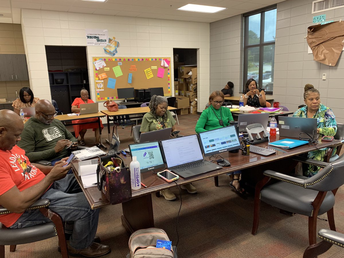 Tamoco Hill tweet media