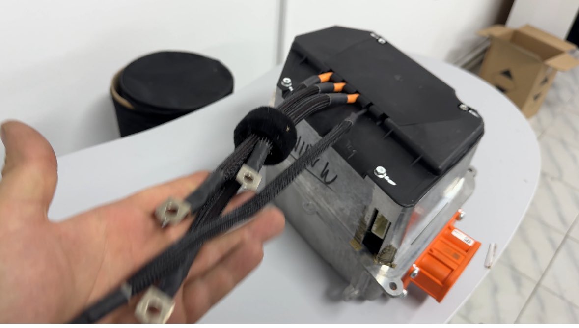 EV Clinic tweet media