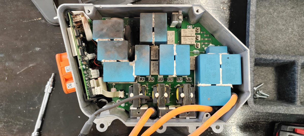 EV Clinic tweet media