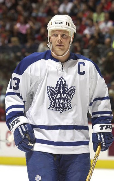 mic_mazz's tweet photo. I would love it if the Leafs brought this back at their third jersey https://t.co/DsGI3CnDlX