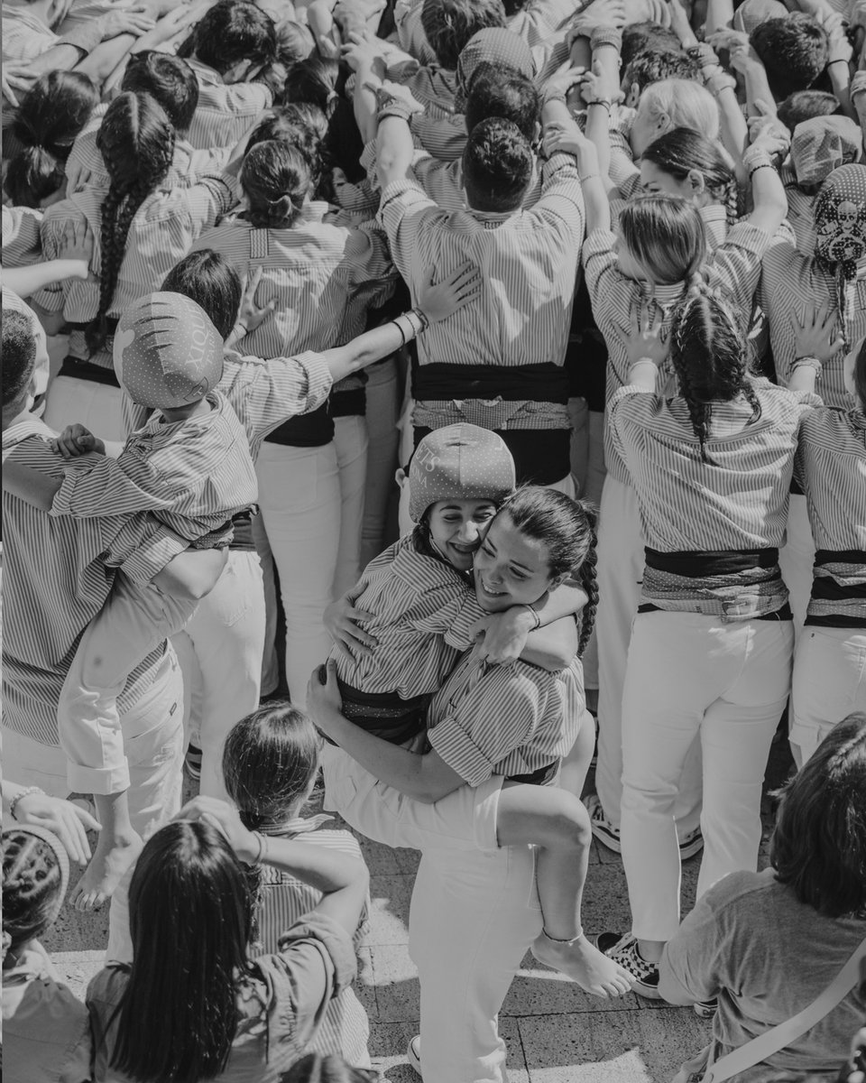 xiquetstgn's tweet photo. #SANTATECLA2024 

#castells #xiquetsdetarragona #matalasserament https://t.co/mphWr3WYe7