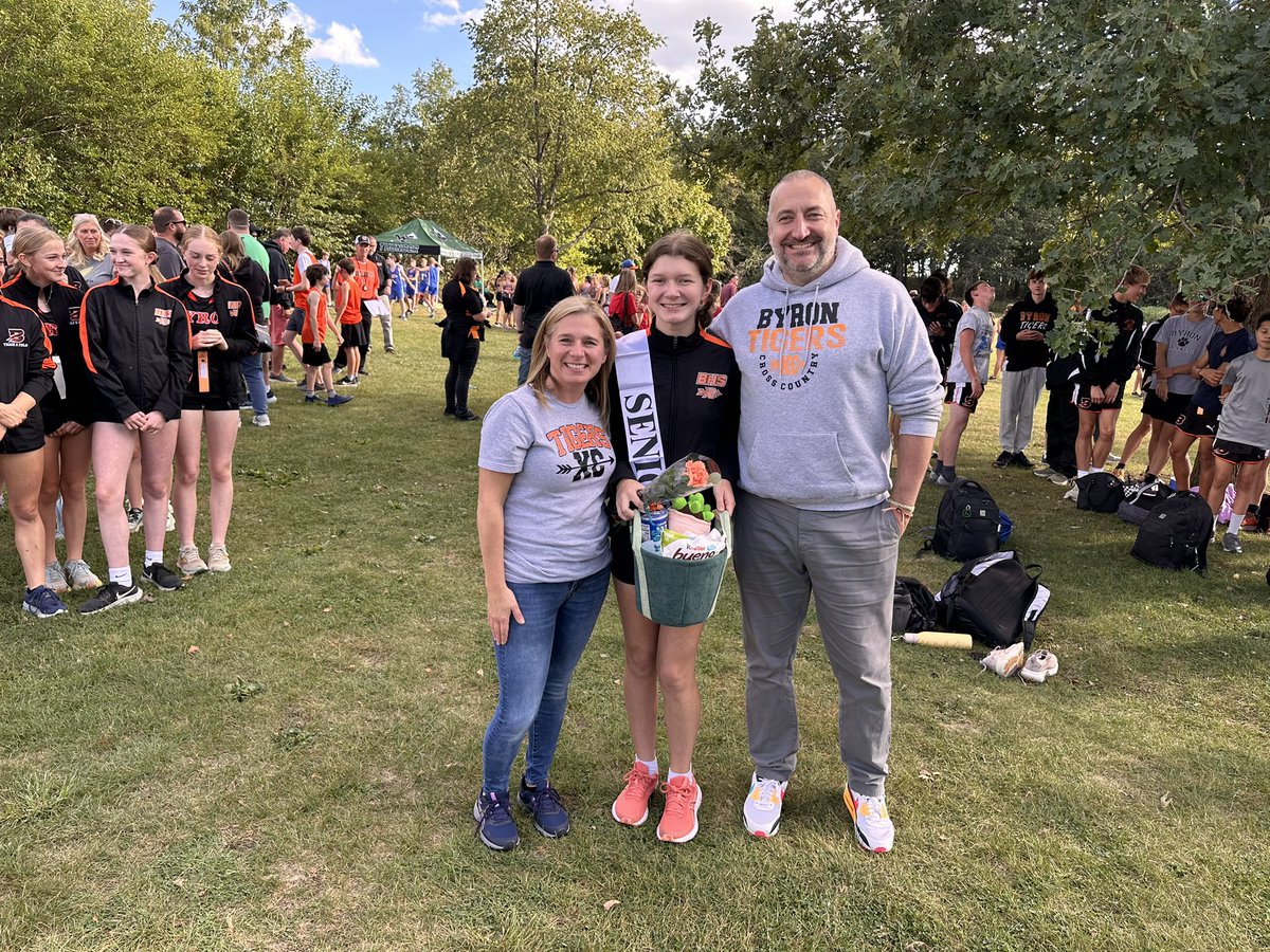 JeffMilburn's tweet photo. It’s senior night at our cross country meet!  Come on out to the forest preserve to watch the Tigers run!  #ByronTigers #TigerPride https://t.co/3rWbINRCCh