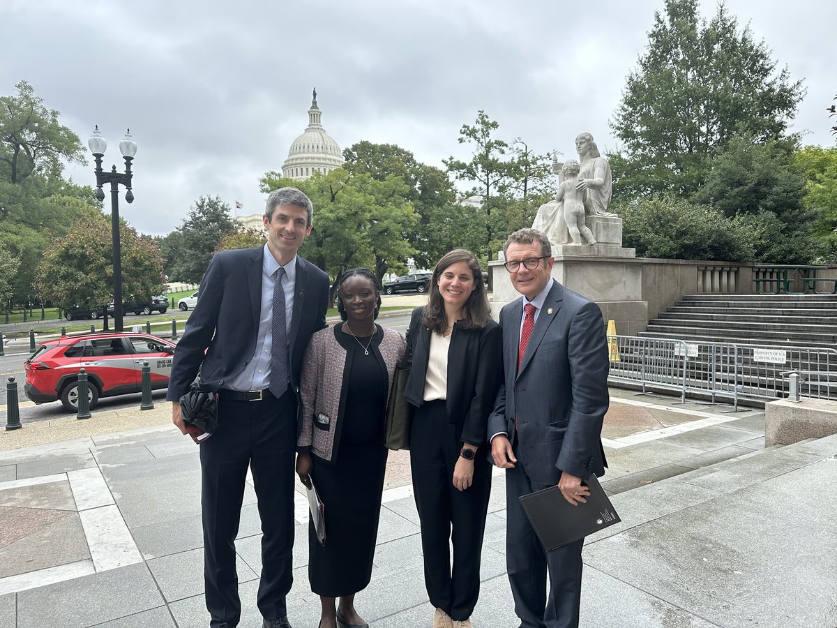 Great to be wth my colleagues ⁦<a href="/ASH_hematology/">ASH</a>⁩ to #Fight4Hematology