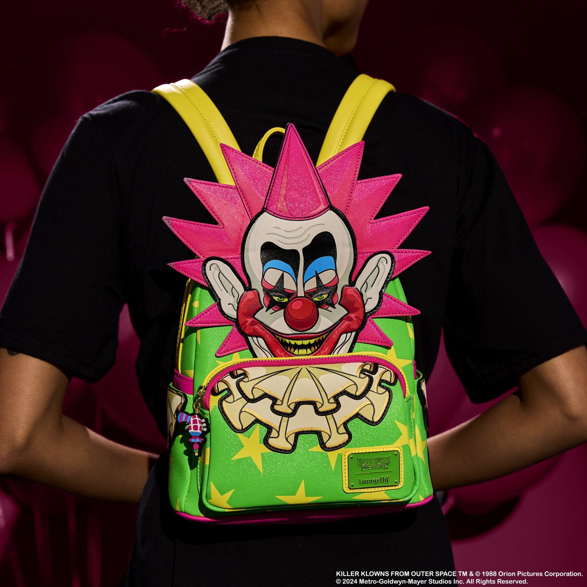 FunkoPOPsNews's tweet photo. Loungefly NYCC Reveal ~ new KKOS Backpack, just 300 pieces! #NYCC #NYCC24 #NYCC2024 #Loungefly #MadEngine #Fly #FunkoXLoungefly #Disney #Backpacks https://t.co/BGTYYYpSpK