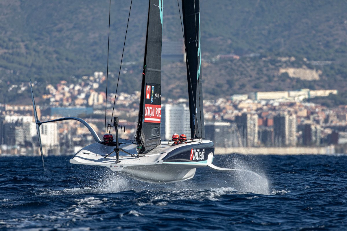 Royal Vancouver Yacht Club tweet media