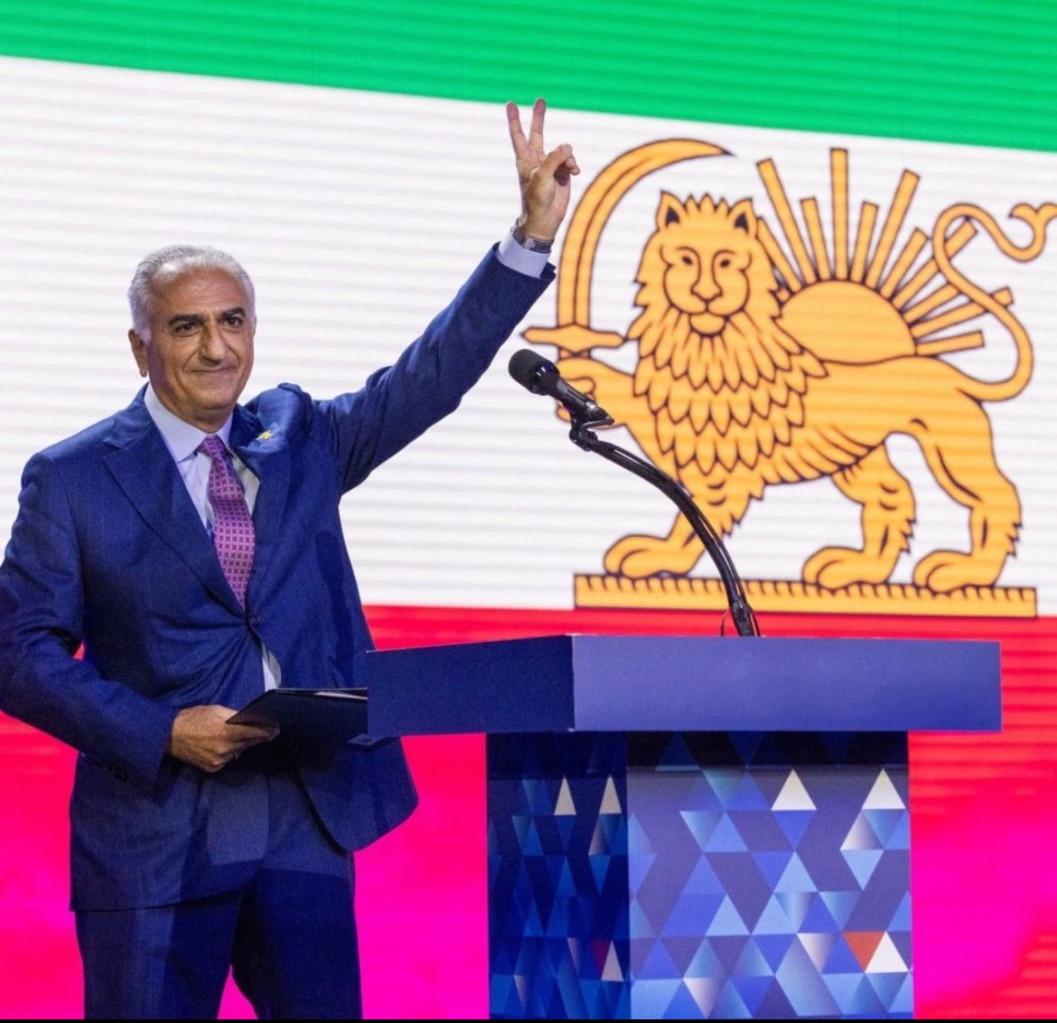 Mersedeh J.Z🇮🇷 tweet media