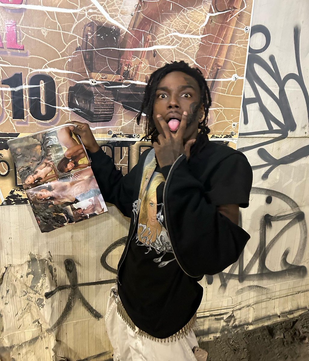 korrupt_world's tweet photo. PHØNK IN PARIS 🩸 https://t.co/meDBgPNSwb
