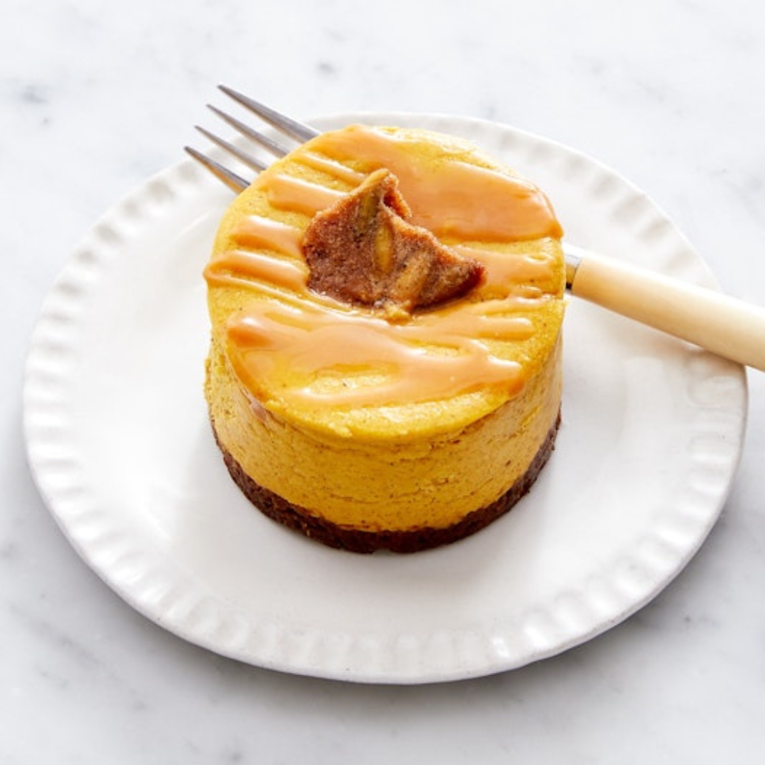 Indulge in the warm, spiced flavors of fall with our Harvest Pumpkin Spice Cheesecake. Whether it’s for a corporate event or a cozy night in, this cheesecake is the perfect choice. Available now for pickup or DoorDash delivery! 🍂🎃

Start your order: crumbleandwhisk.com

...