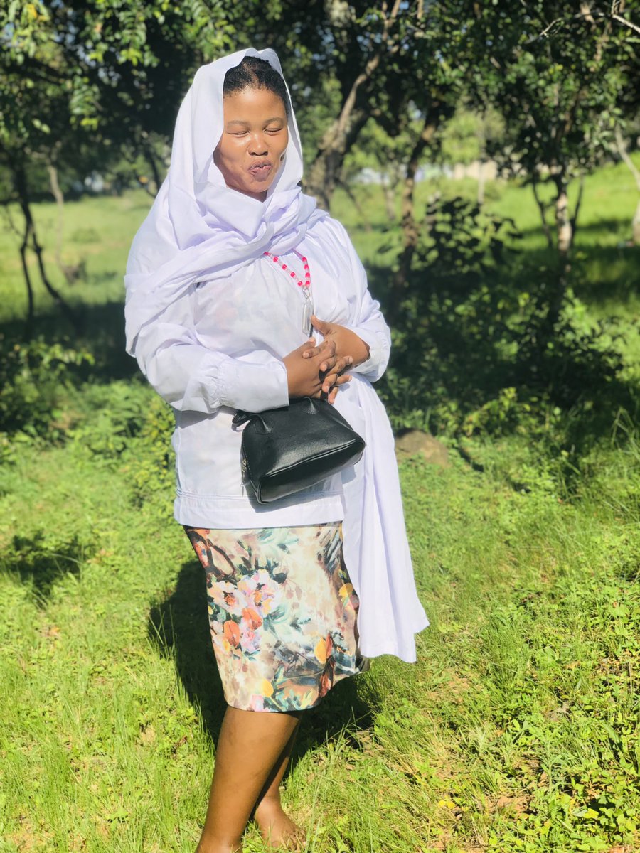 MsomiiMs's tweet photo. 👑❤️isizukulwane sagogo maNgubane 🤭benoGog maHadebe

-❤️ https://t.co/xbDavSmmjM
