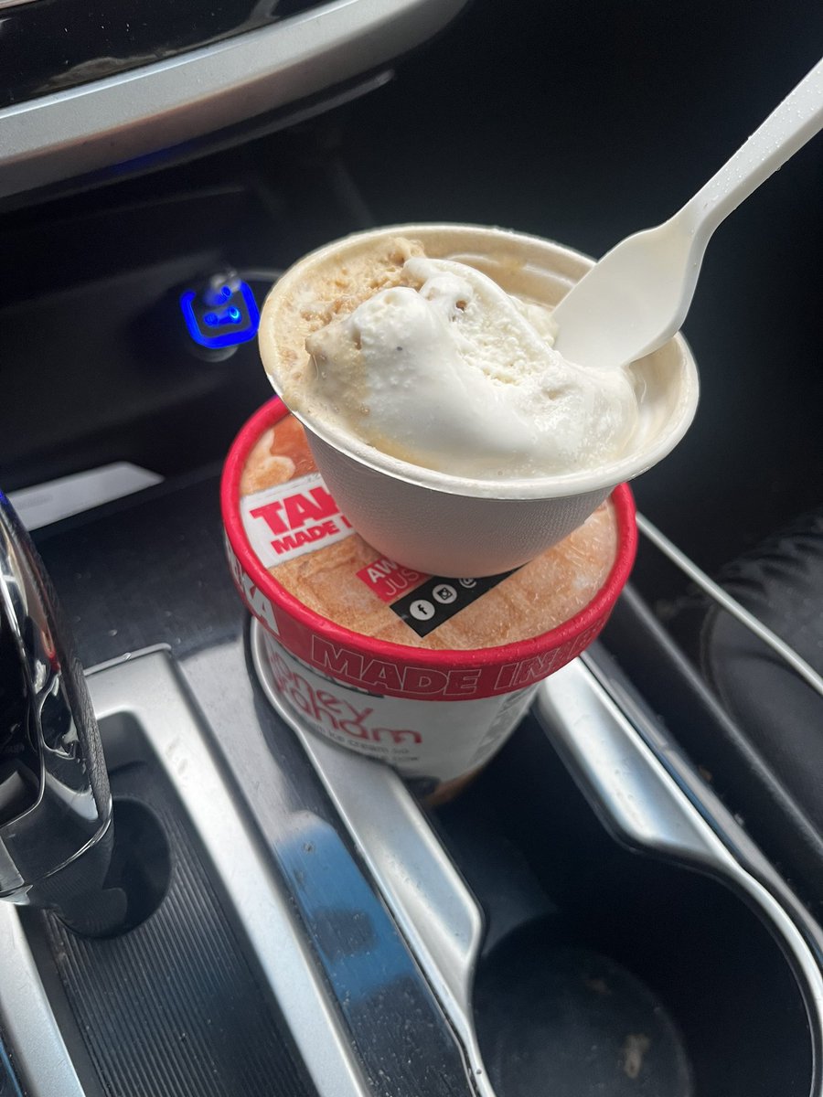 <a href="/TaharkaBros/">Taharka Brothers</a> I love y’all 😩😂😂🫶🏾