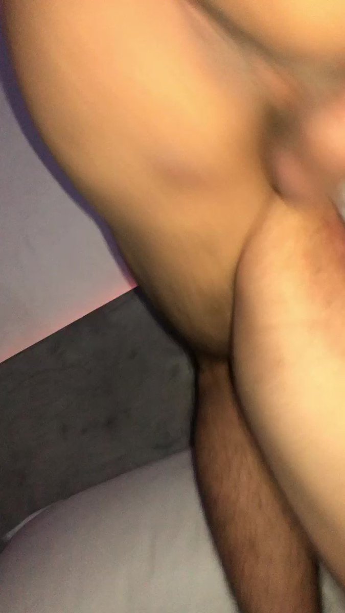SingleParralCU's tweet photo. Súper rica salidita que me dio esta hotwife, su esposo la dejo salir sola conmigo y esto es algo que me permitieron subir, fue una noche de lo más caliente gracias a su cornudo y a ella que se comportó como una dama. Que se vuelva a repetir 😏😈🤫🤤 https://t.co/dAv05vQrZl