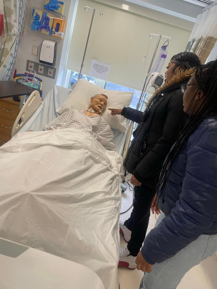 Leadersnyc's tweet photo. Remembering our college tour to Maria College, where our leaders explored career-focused programs in healthcare, education, and more. With small class sizes and personalized support, Maria College is committed to their success! 🌟🎓 #CollegeTour #TLNYC #EducationMatters https://t.co/DDi0cLwuMd