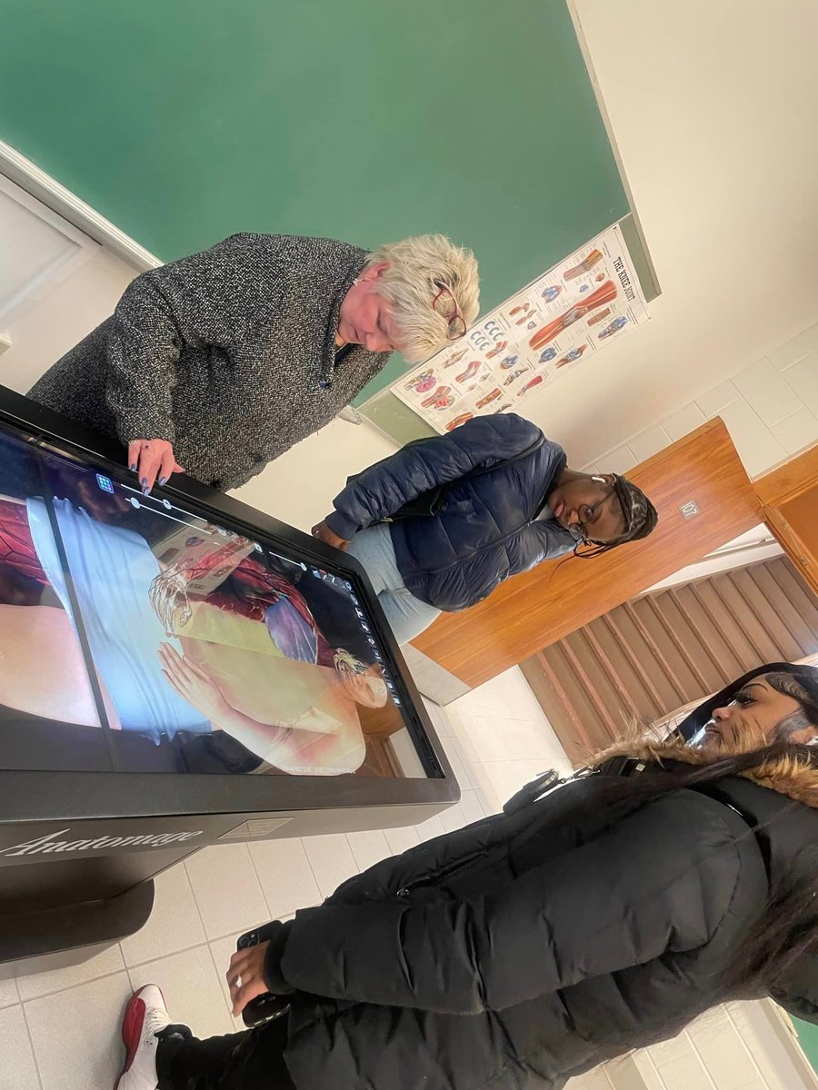 Leadersnyc's tweet photo. Remembering our college tour to Maria College, where our leaders explored career-focused programs in healthcare, education, and more. With small class sizes and personalized support, Maria College is committed to their success! 🌟🎓 #CollegeTour #TLNYC #EducationMatters https://t.co/DDi0cLwuMd