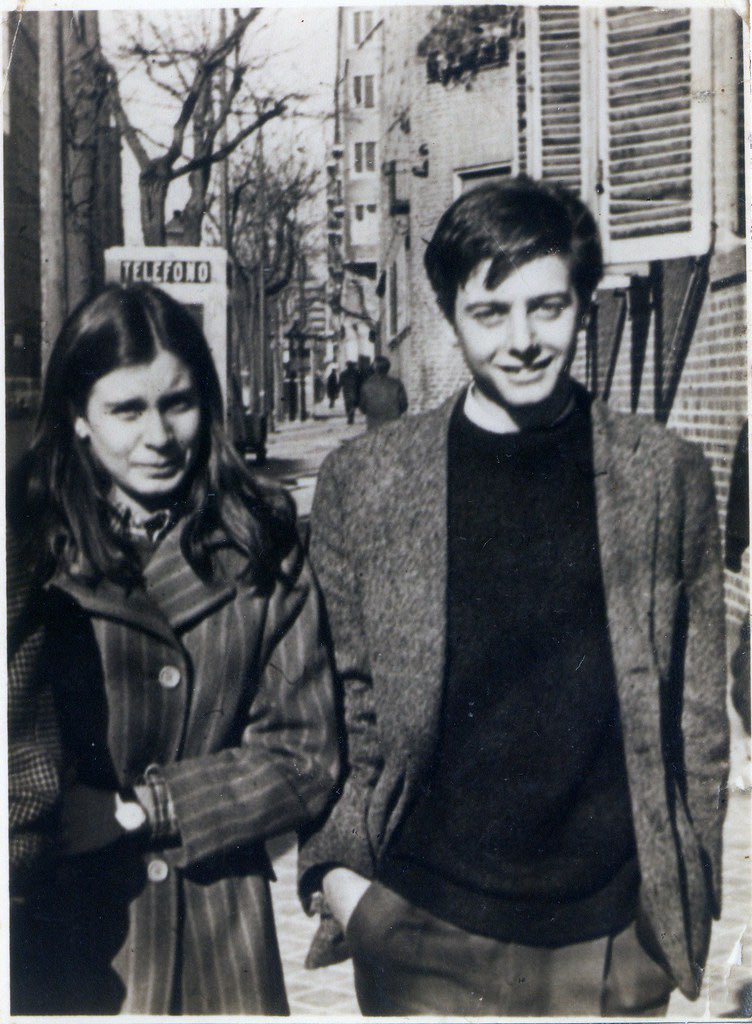 Estas personas y no otras fueron las que trajeron la democracia a nuestro país. Gente esencialmente buena y justa. Gracias, Enrique. #LasAbogadasEstreno.