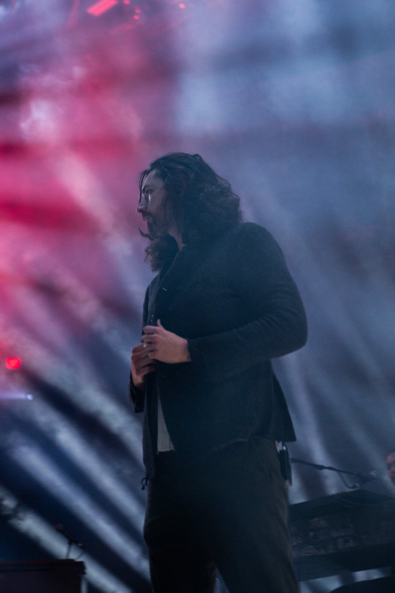 Hozier's tweet photo. San Antonio, Thank you 🖤

📸 @ruthlessimagery https://t.co/GgLbbPMtXf