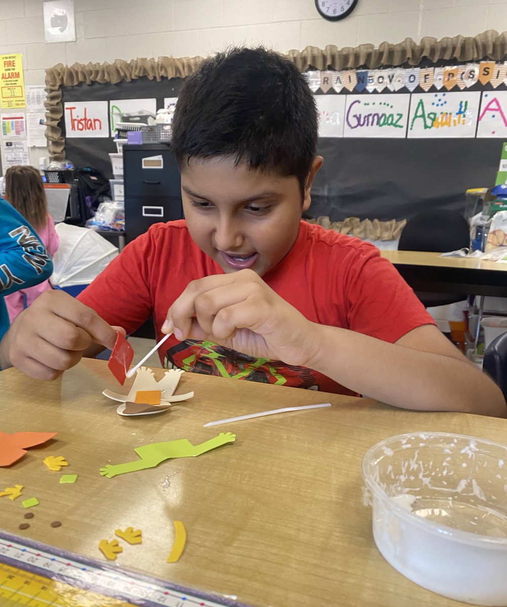 EastviewGAINS's tweet photo. Beautiful scarecrow craft 🥰 @eastview_p https://t.co/GTH7HrtRnA