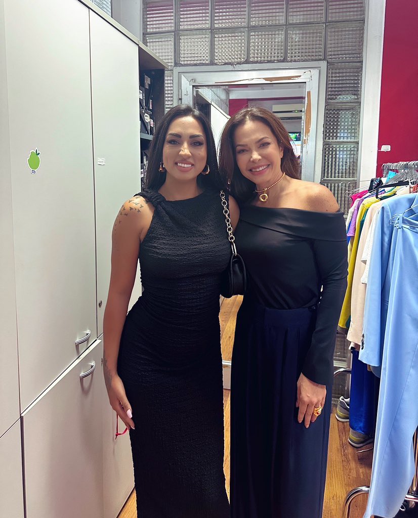 zejnazejna's tweet photo. Sad će hejteri da kažu: “ Evo je, sad je izmislila i Kasandru, samo da privuče pažnju! “ 😁 #kasandra https://t.co/tduH2ZpSXK