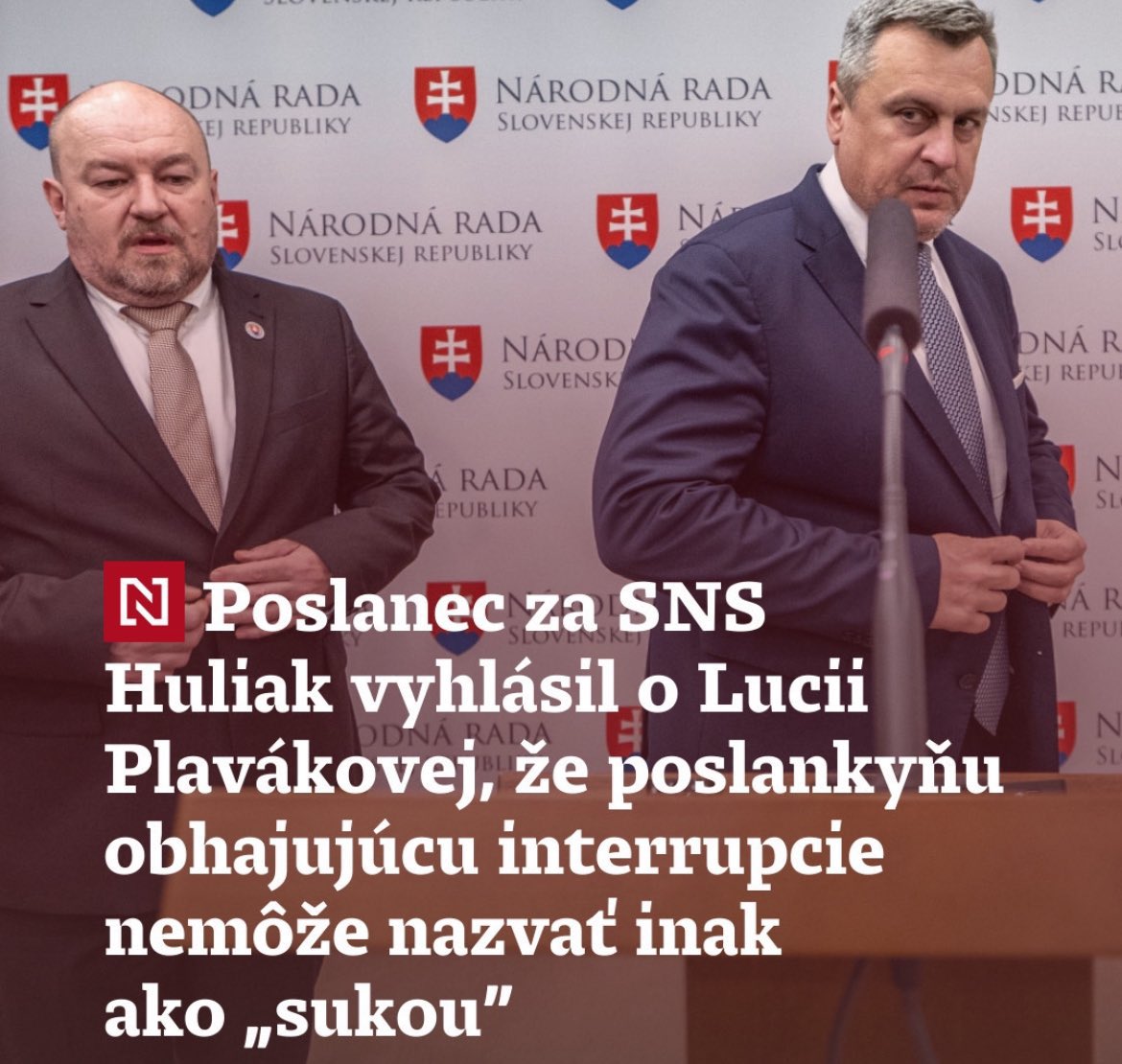 Tomáš Hubinák (@tomashubinak) on Twitter photo Len aby sa nezabudlo: nebyť prezidentky Čaputovej, tento odporný negramota by bol ministrom životného prostredia. Nemyslím, že akékoľvek výzvy na ospravedlnenie a vzdanie sa mandátu poslanca s touto kopou malosti pohnú. Milá <a href="/LuciaPlavakova/">Lucia Plaváková</a> , stojíme pri Tebe. Len aby sa nezabudlo: nebyť prezidentky Čaputovej, tento odporný negramota by bol ministrom životného prostredia. Nemyslím, že akékoľvek výzvy na ospravedlnenie a vzdanie sa mandátu poslanca s touto kopou malosti pohnú. Milá <a href="/LuciaPlavakova/">Lucia Plaváková</a> , stojíme pri Tebe.