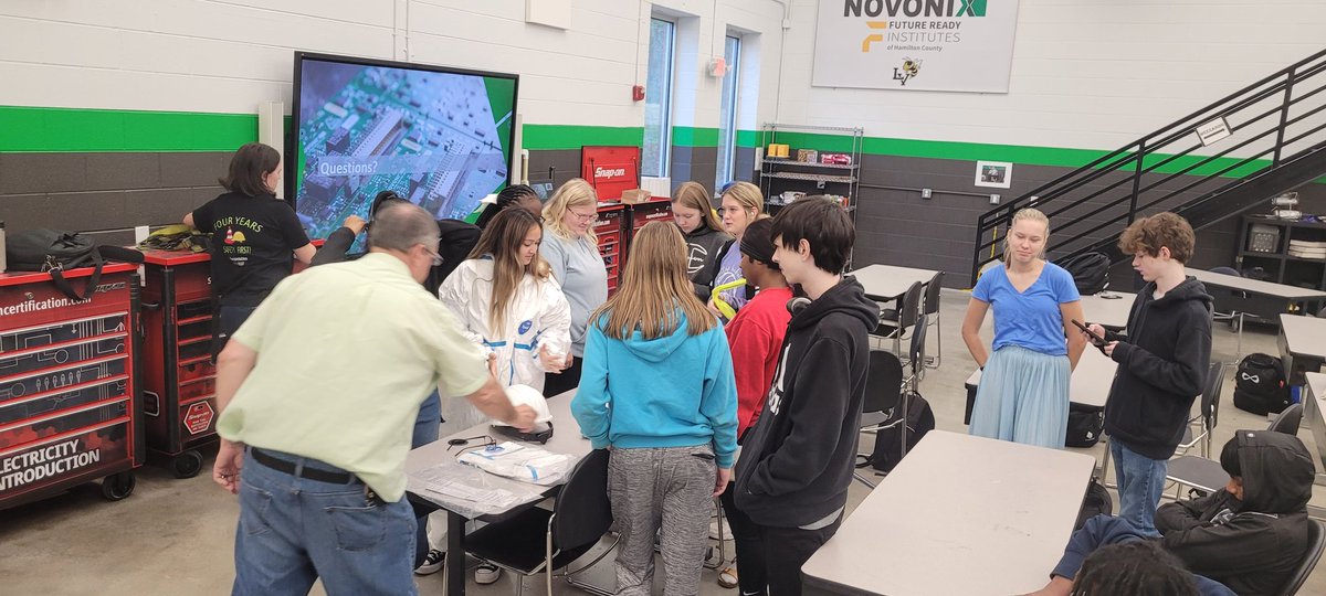 THOMASTAMBUREL1's tweet image. Students in the NIABT Had a guest speaker from Novonix  talk to them about lab safety
It is part of the Student's OSHA10 certification program that all 9th grade NIABT students certify in.@hamcoschools @HCSfutureready @LVHSJackets @NovonixBattery