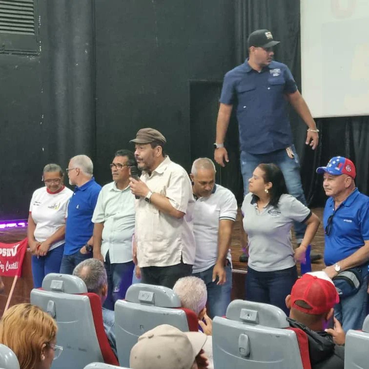 Intervención en el Congreso del Bloque Histórico de Trabajadores de Miranda con la CBST Miranda, autoridades locales y la Clase Obrera

Con mis hermanas y hermanos del recién constituido MOARA Comandante Fausto de los Valles del Tuy. Santa Lucia, Miércoles 25 de septiembre