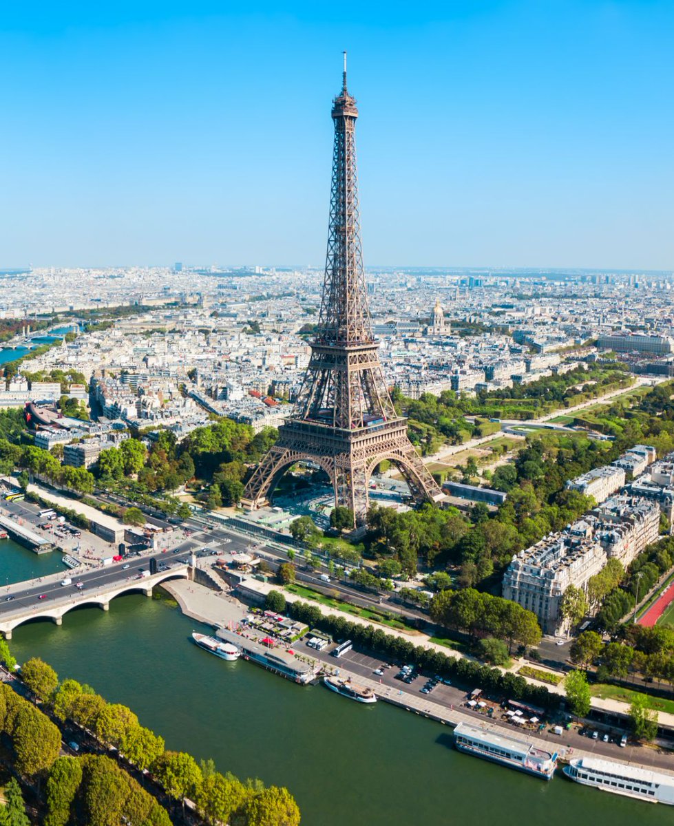 SoEarthen's tweet image. 🗼 #EiffelTowerView 🇫🇷 Aerial view of the Eiffel Tower, Paris, France, showcasing its iconic presence. 🌆 Have you visited the Eiffel Tower?