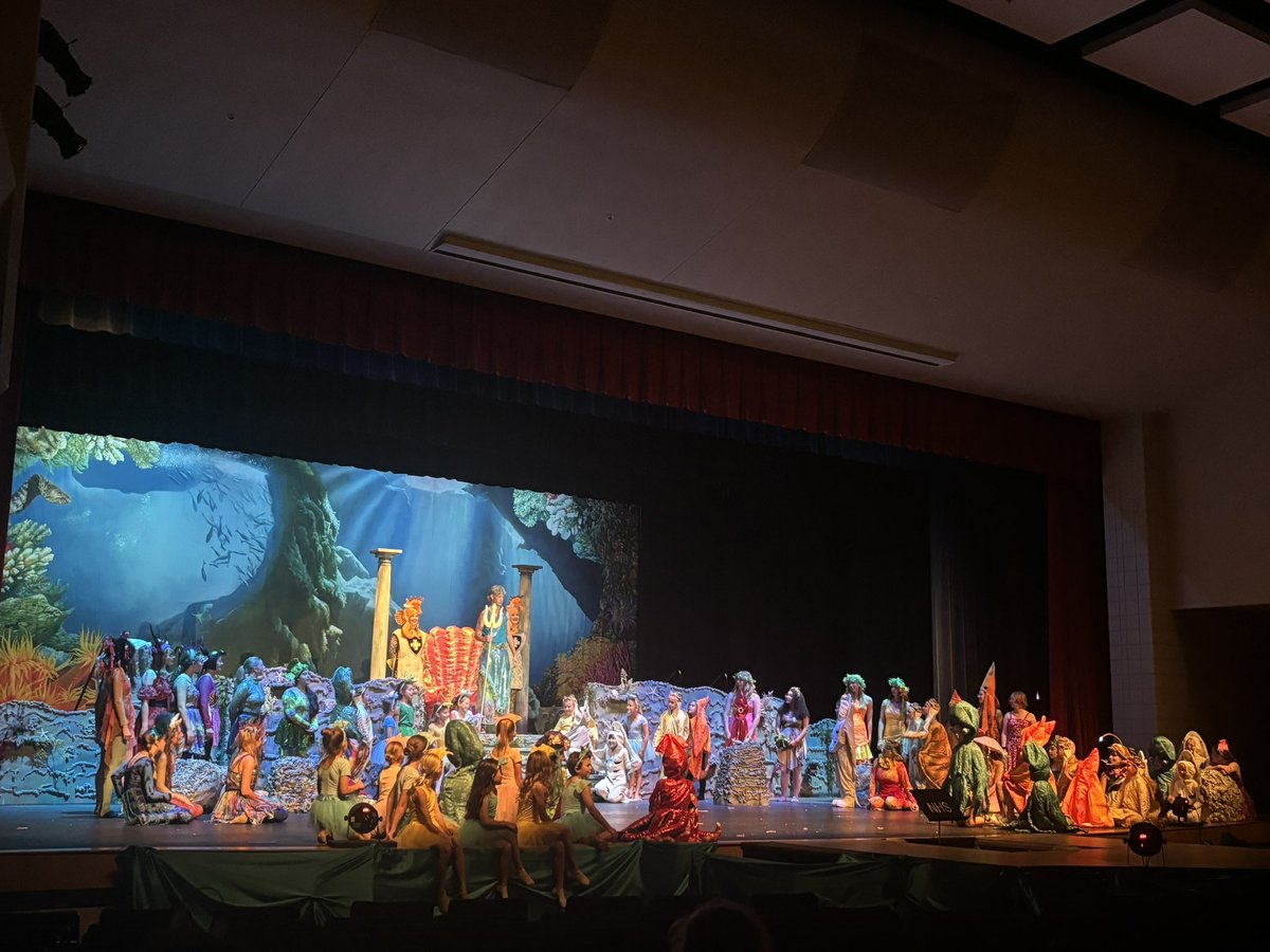 NIS160's tweet photo. We had a great time watching the first act of Little Mermaid this afternoon! We even got to watch the little Titans participate as various sea creatures! 🐠🪼🦑🐙🦀🦞🐡 https://t.co/d6zE0of15I