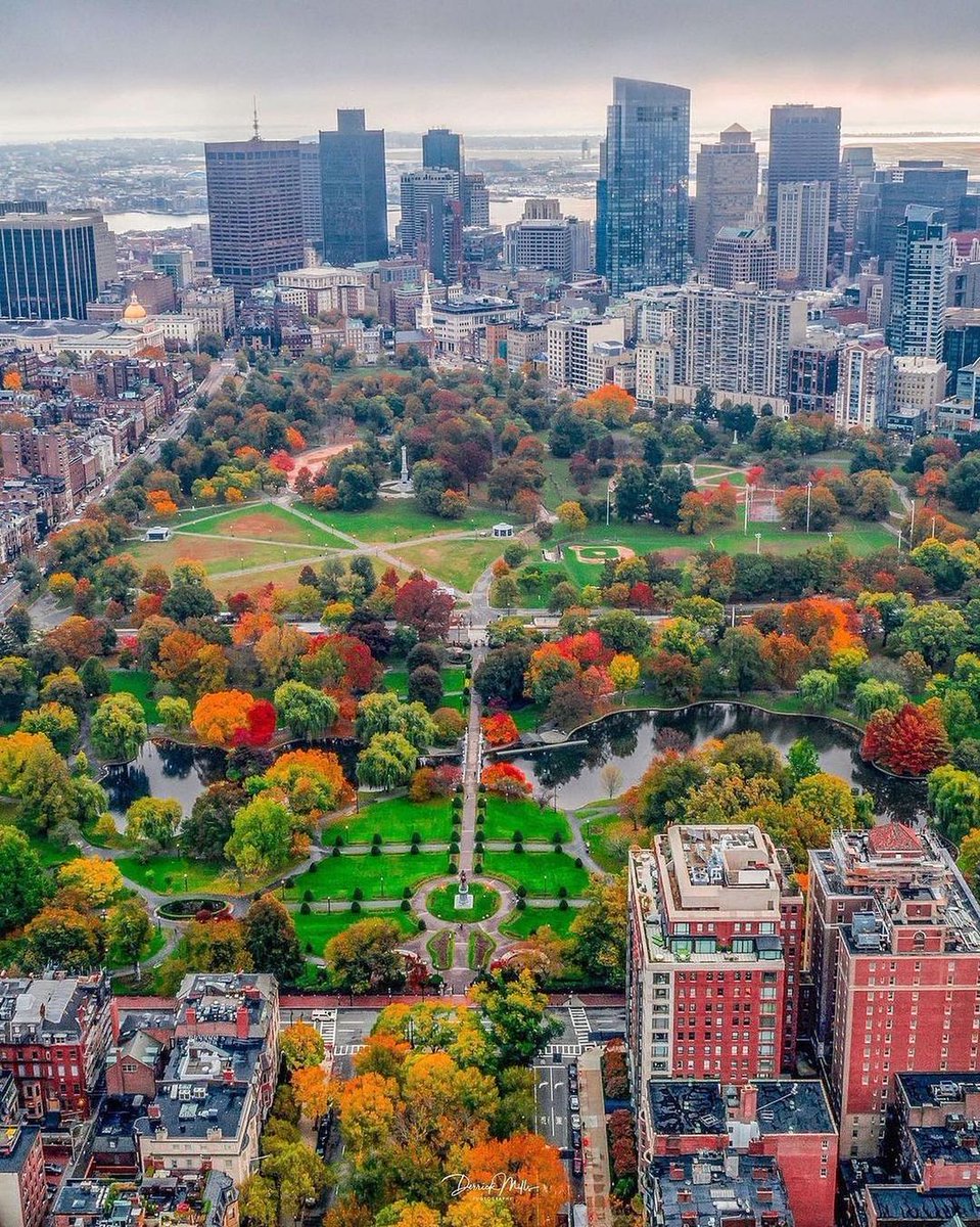 Ready for the fall season in Downtown 🍂

Stay tuned for all the exciting events and happenings to come in the neighborhood!

📸 FB: Boston Explore