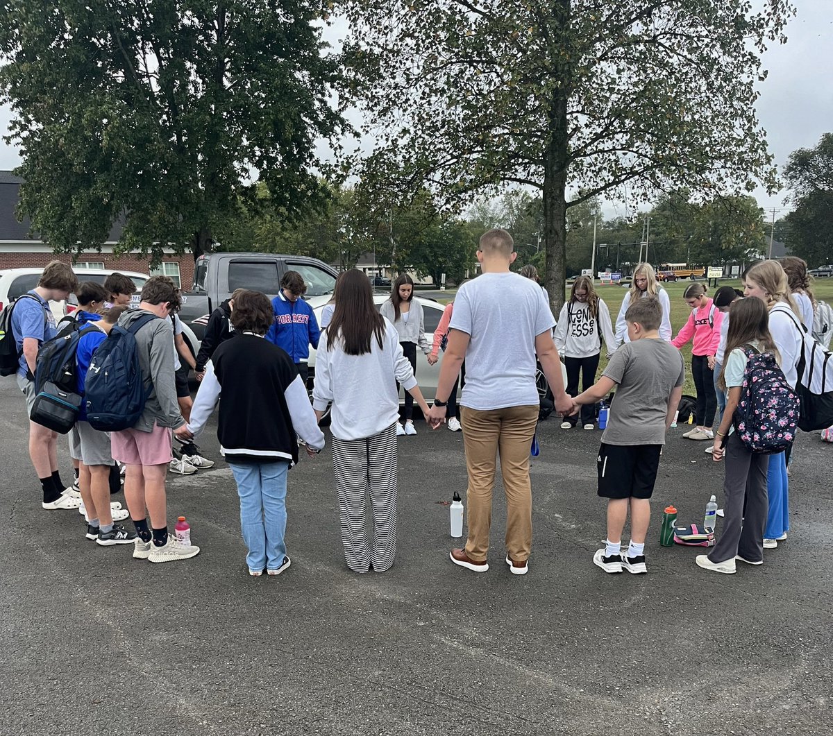 ForrestSchoolRockets tweet media